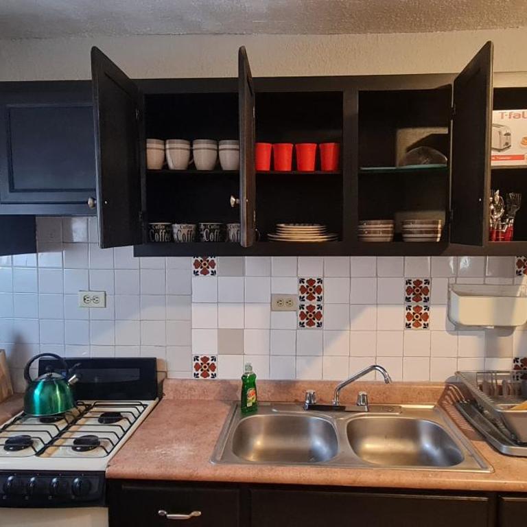 GATED AND SECURED APPARTMENT 6 MINS FROM THE BEACH - Apartamento de 2 dormitorios - 10