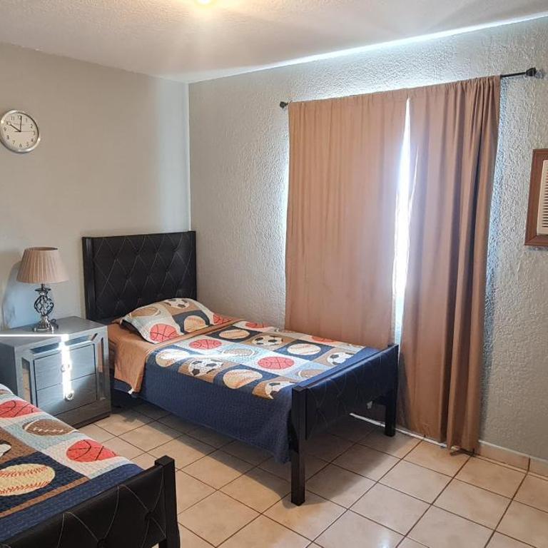GATED AND SECURED APPARTMENT 6 MINS FROM THE BEACH - Apartamento de 2 dormitorios - 17
