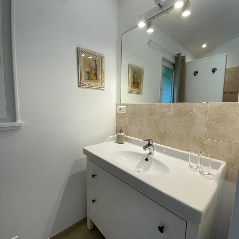 La Bastide au Ventoux - Chambre Double avec Patio - 10
