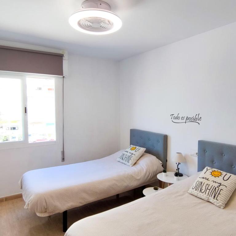 Nice Home Family - Alojamientos La Torre - Three-Bedroom Apartment - 10