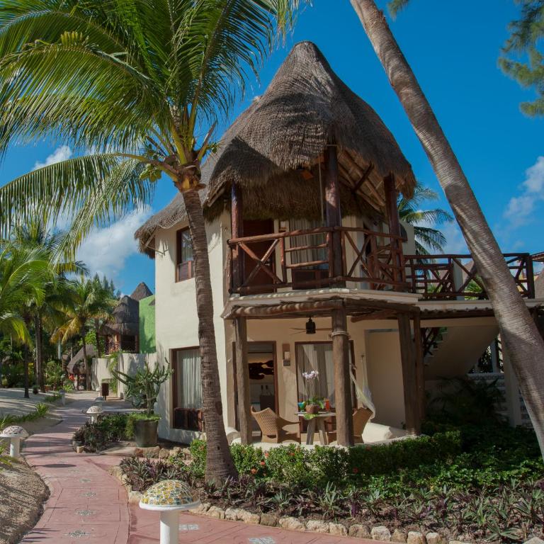 Mahekal Beach Front Resort & Spa - Ocean View Palapa King Bed - 1