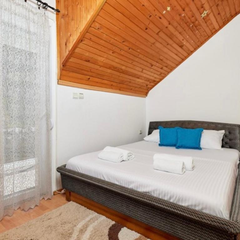 Vukićević House - Three-Bedroom House - 5