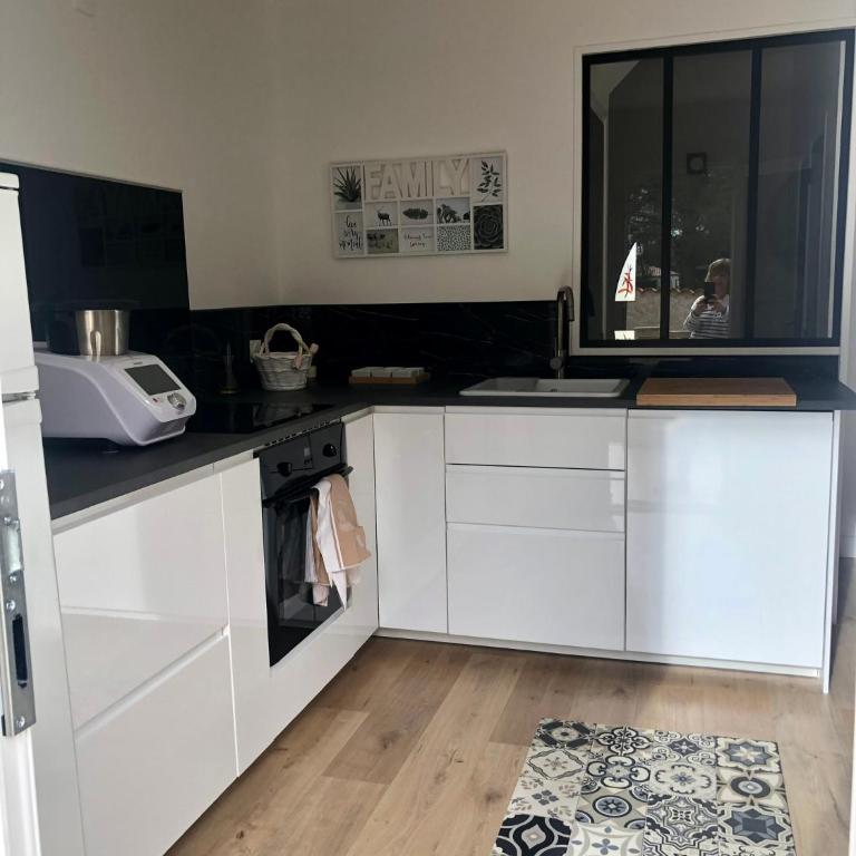 Maison la Londe - Three-Bedroom House - 44