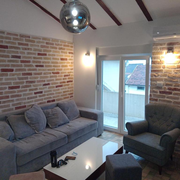 Budva stan Natasa - Two-Bedroom Apartment - 15