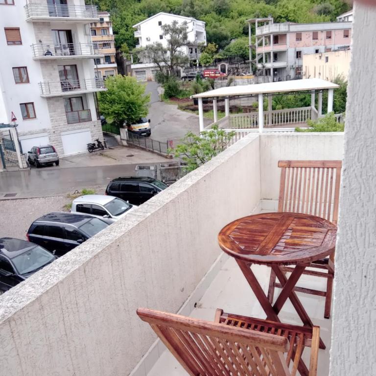 Budva stan Natasa - Two-Bedroom Apartment - 56