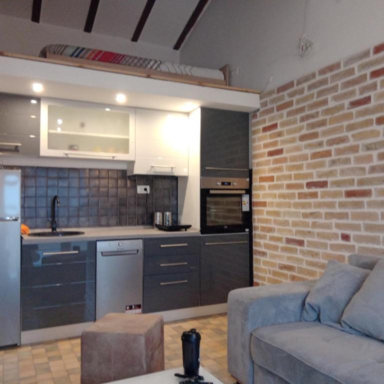 Budva stan Natasa - Two-Bedroom Apartment - 12