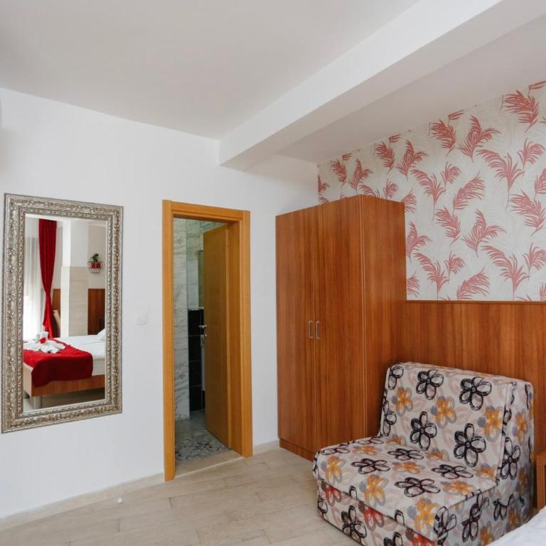 Hotel - Villa Lejla - Comfort Quadruple Room - 12