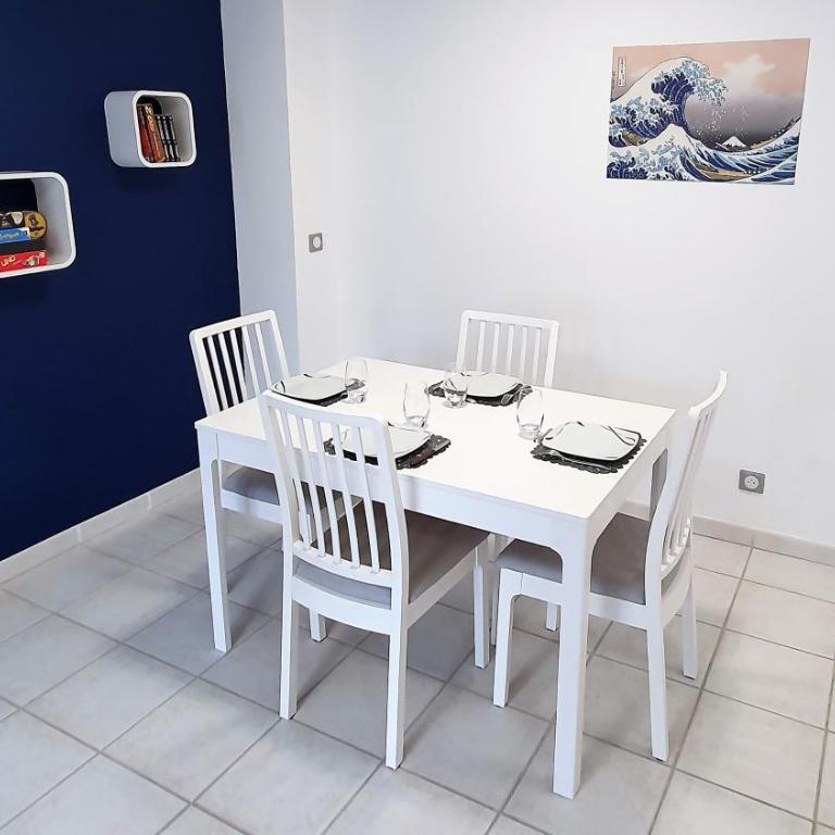 L'Atalante, 2 pièces 47m2 rénové résidence piscine - Appartement 1 Chambre - 7