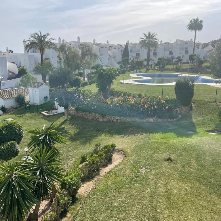 Jardines de Calahonda - Apartamento de 2 dormitorios - 11