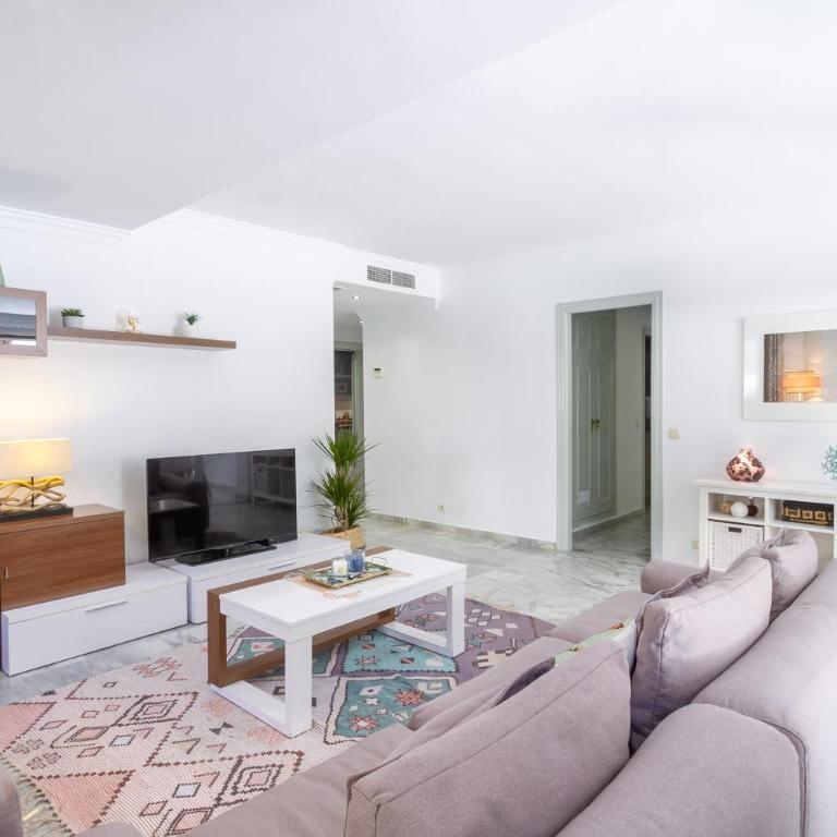 Marbella "Golden Beach Marbella Suite" by Acomodation - Apartamento con terraza - 8