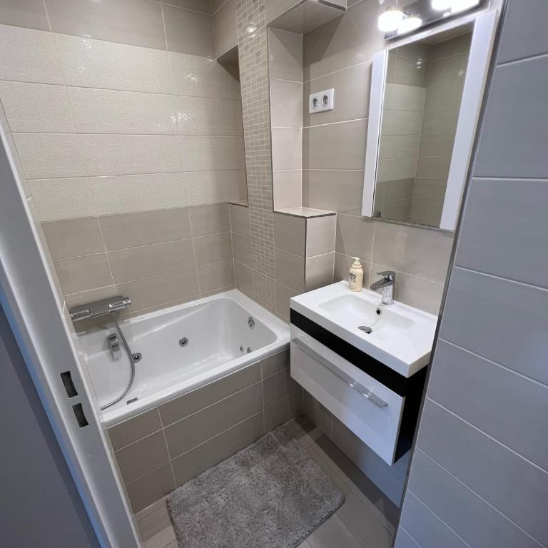 100m2 // ideal Family/Friends // 5min Disney/Val DEurope - Appartement 3 Chambres - 24