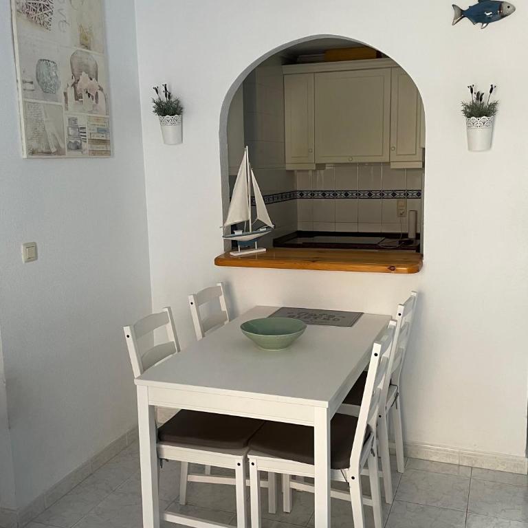 El Acequion Appartement 4 personnes à 100m plage - Two-Bedroom Apartment - 16