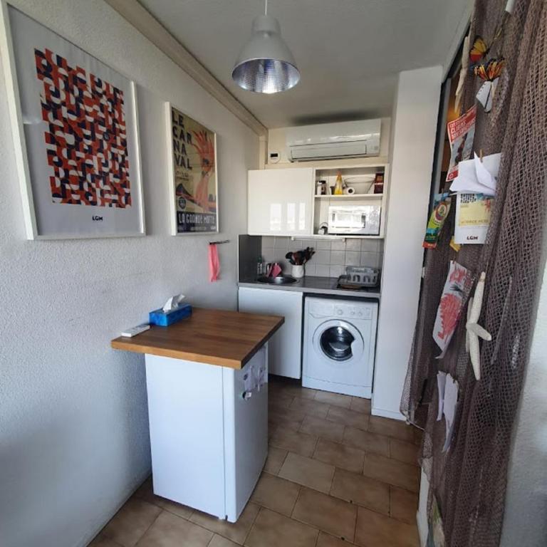 Vittoria Immobilier 7 -REGLEMENT SUR PLACE - chèques vacances acceptés - Studio with Pool View - 4