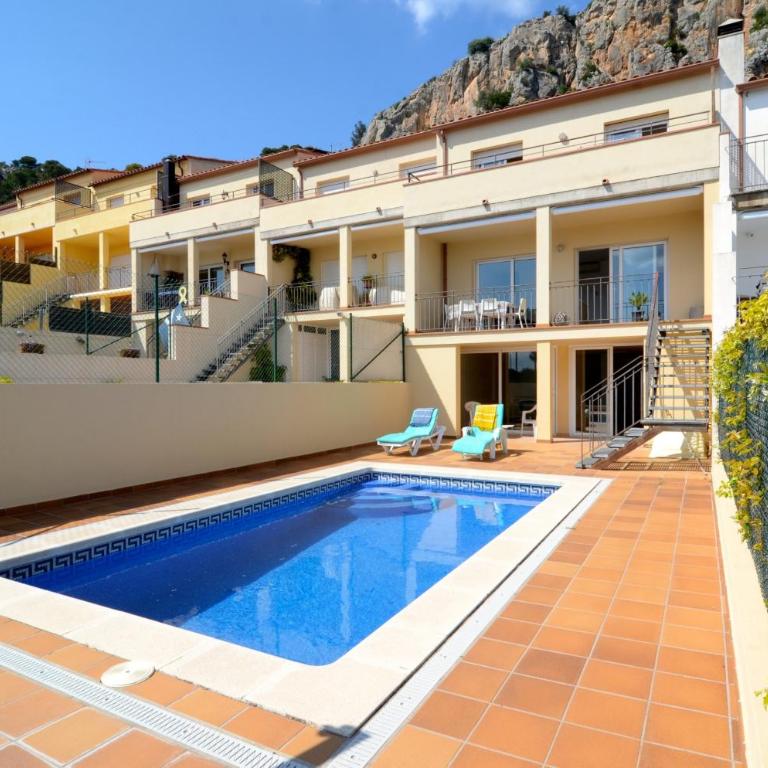 Montseny 3 - Piscina Privada - Three-Bedroom House - 9