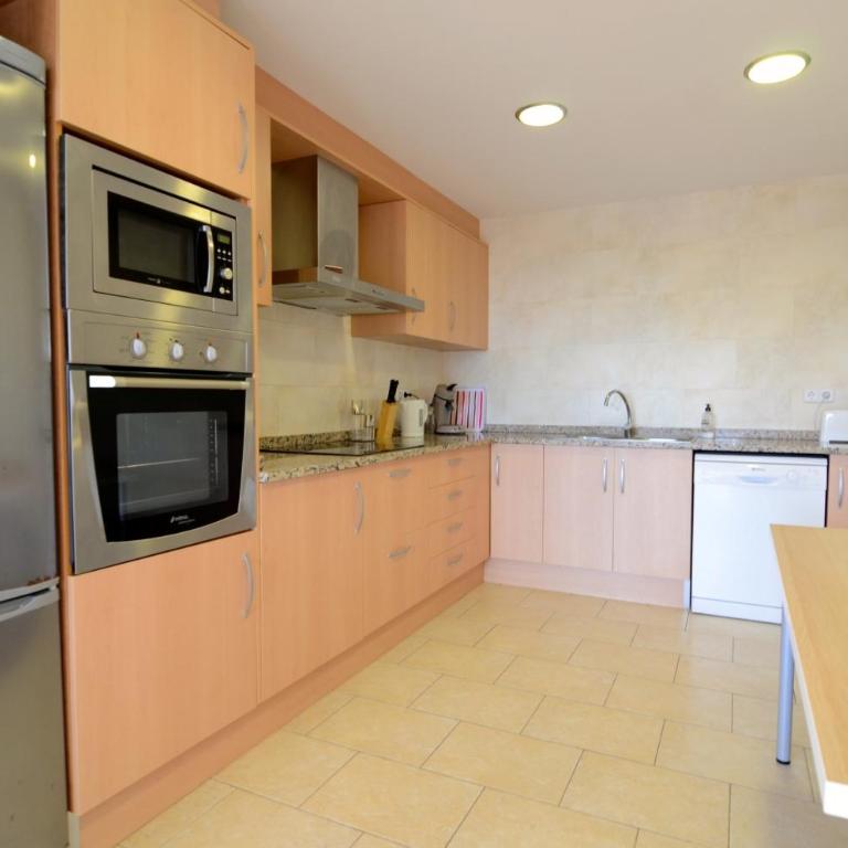 Montseny 3 - Piscina Privada - Three-Bedroom House - 23