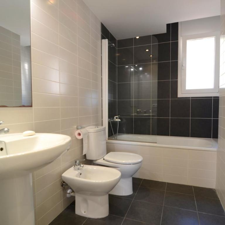 Montseny 3 - Piscina Privada - Three-Bedroom House - 30