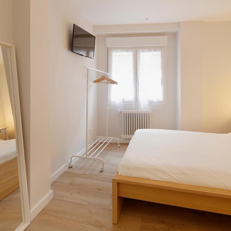 Alojamiento Centro-El Carmen VUT - Apartamento de 1 dormitorio - 3