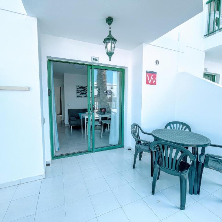 Blue Island Pool View & Wi-Fi by iRent Fuerteventura - Apartamento con vistas a la piscina - 25