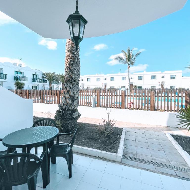 Blue Island Pool View & Wi-Fi by iRent Fuerteventura - Apartamento con vistas a la piscina - 2