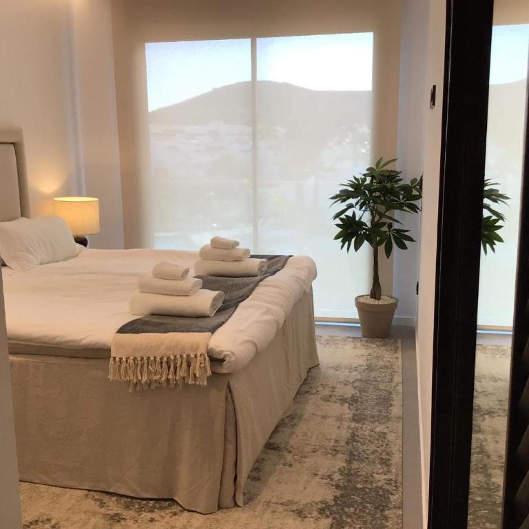 Luxury Apartment Fernando - The View Fuengirola - Three-Bedroom Apartment - 19