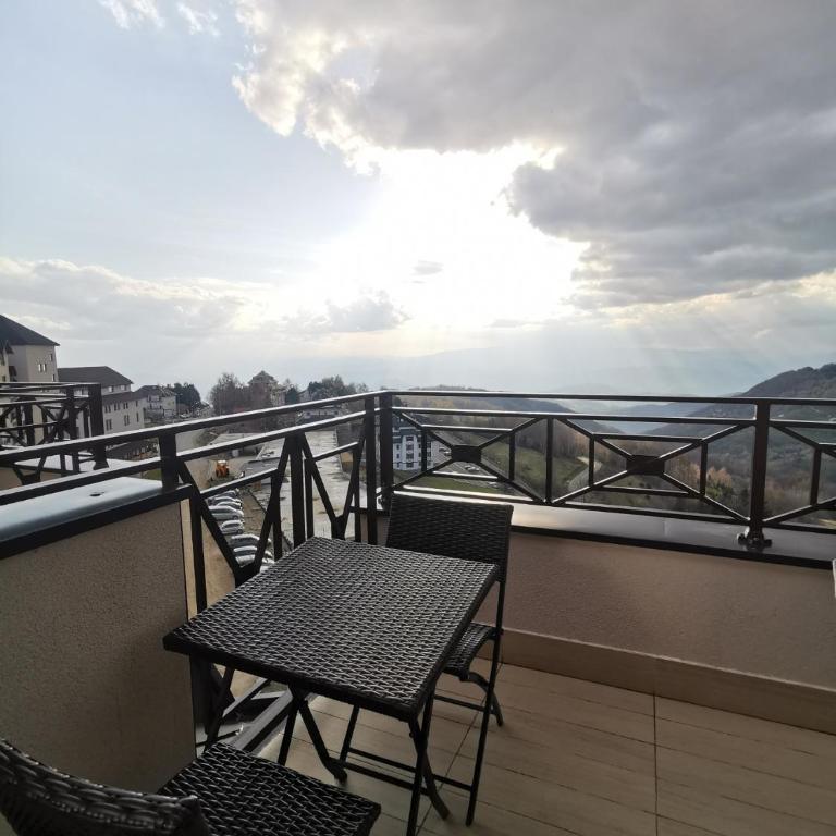 Milmari P79 - Apartment with Mountain View - 10