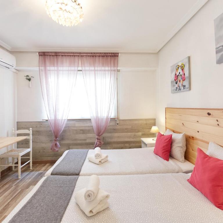 Casa SaMARa - Double or Twin Room with Private Bathroom - 13