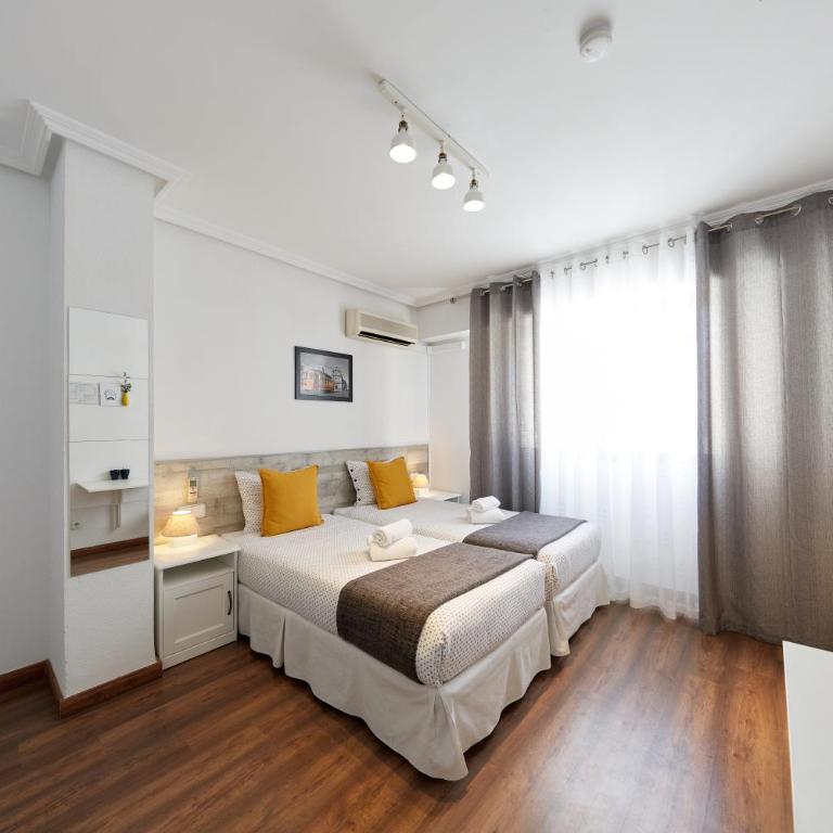 Casa SaMARa - Double or Twin Room with Private Bathroom - 15