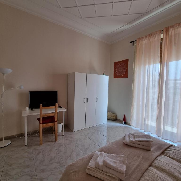 Etna Ocean Rooms - Double Room with Private Bathroom - 8