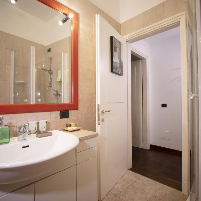 Like Romeo Suites - Monolocale - 9