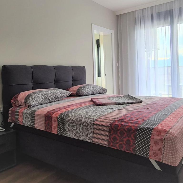 Green Apartments Podgorica With Garage - One-Bedroom Apartment - 6