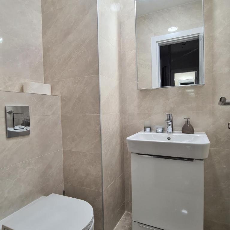Green Apartments Podgorica With Garage - Two-Bedroom Apartment - 12
