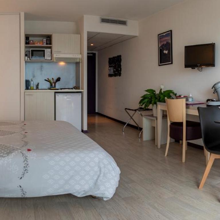 Family Saint Vincent 4 pers gare lourdes wifi - Apartment mit 1 Schlafzimmer - 6