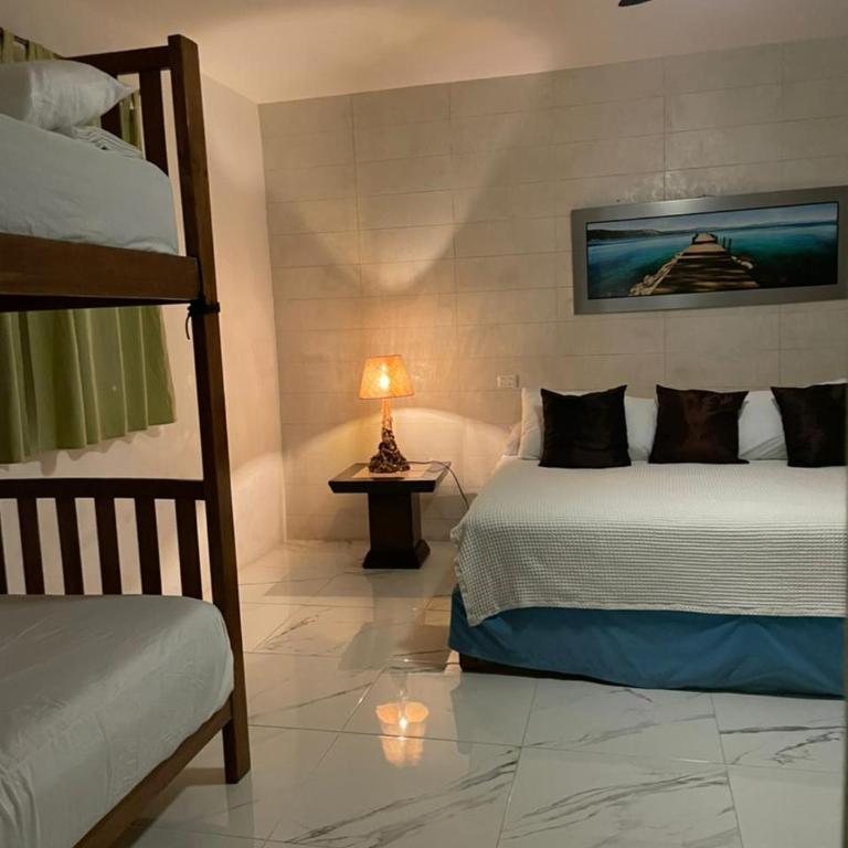 Cabañas Luxury con Lagoon Club - Adults Only - Habitación Familiar con baño - 2