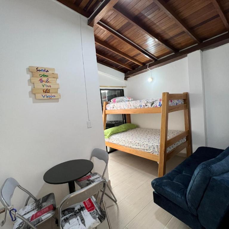APARTAMENTO AMOBLADO SECTOR LAURELES-ESTADIO hasta 8 personas - Londres - Two-Bedroom Apartment - 1