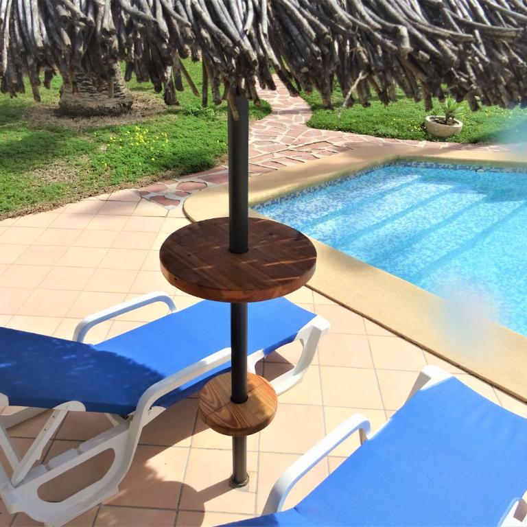 Villa with private pool and tennis court 150 metres from the sea-Villa el Olivo - Villa - 64
