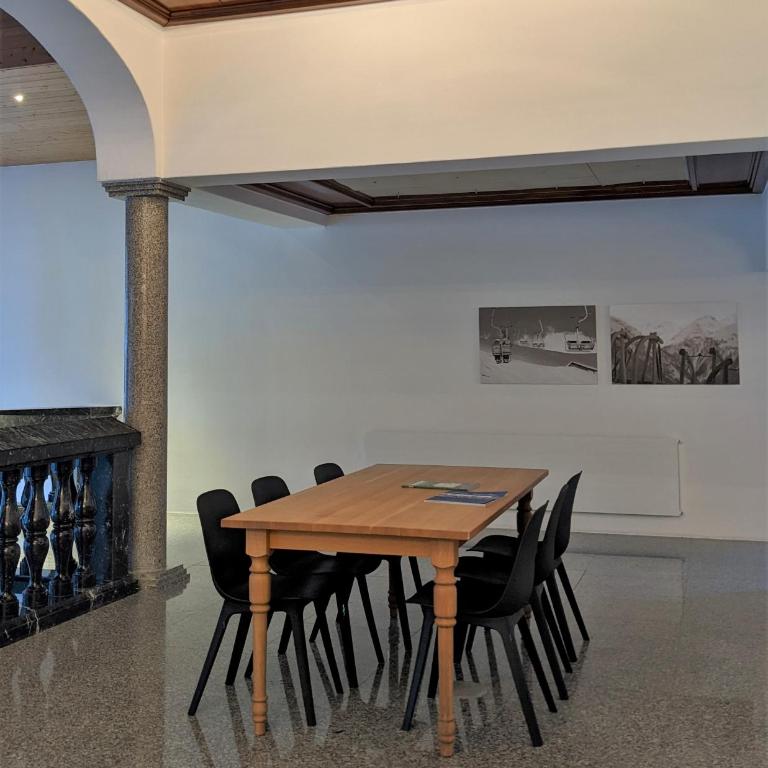 Modern renoviert mit Hallenbad + Fitness - Studio-Apartment - 35