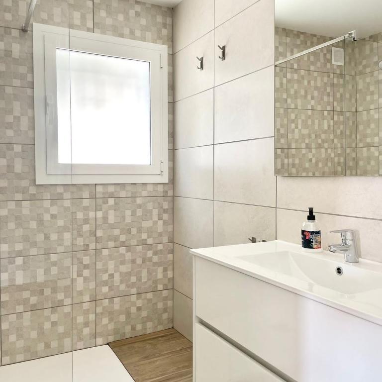 Apartamento familiar en Canyelles - Two-Bedroom Apartment - 24