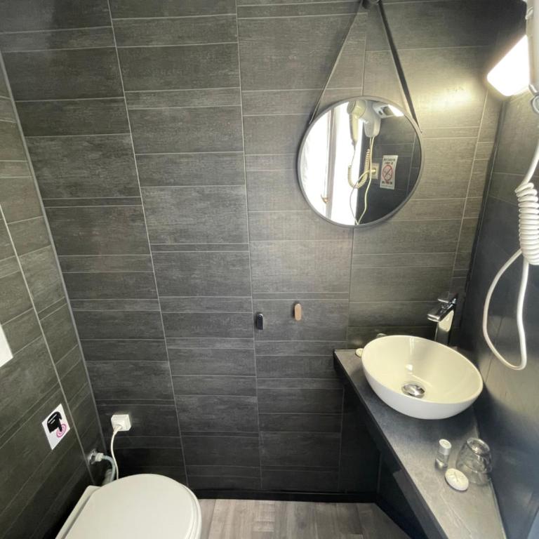 Hôtel Paul Riquet - Chambre Double avec Terrasse - 8