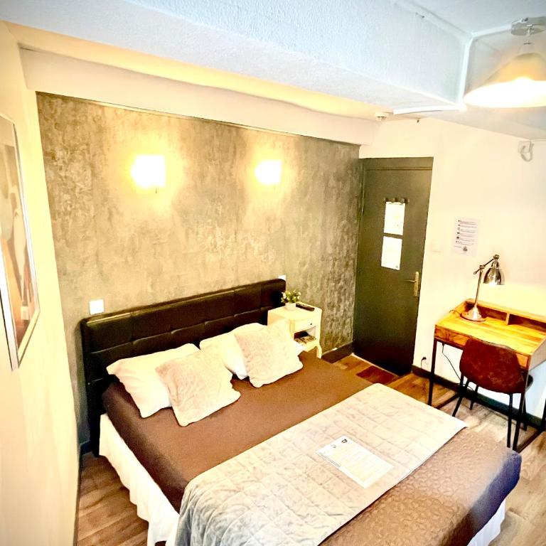 Hôtel Paul Riquet - Chambre Double avec Terrasse - 10