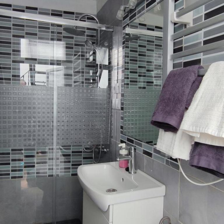Casa con Terraza Privada 6 min del Puente Nuevo - Casa de 2 dormitorios - 32
