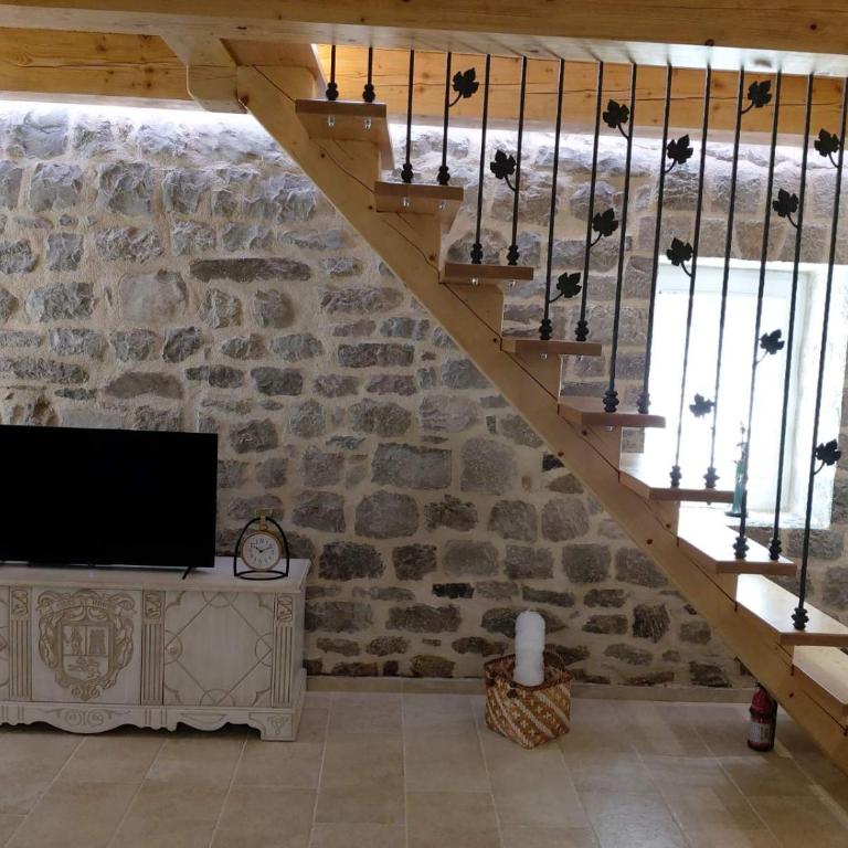 Casa Vecchia - One-Bedroom House - 28