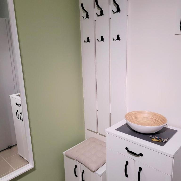 Bella Budva - Studio Lit Queen-Size - 10