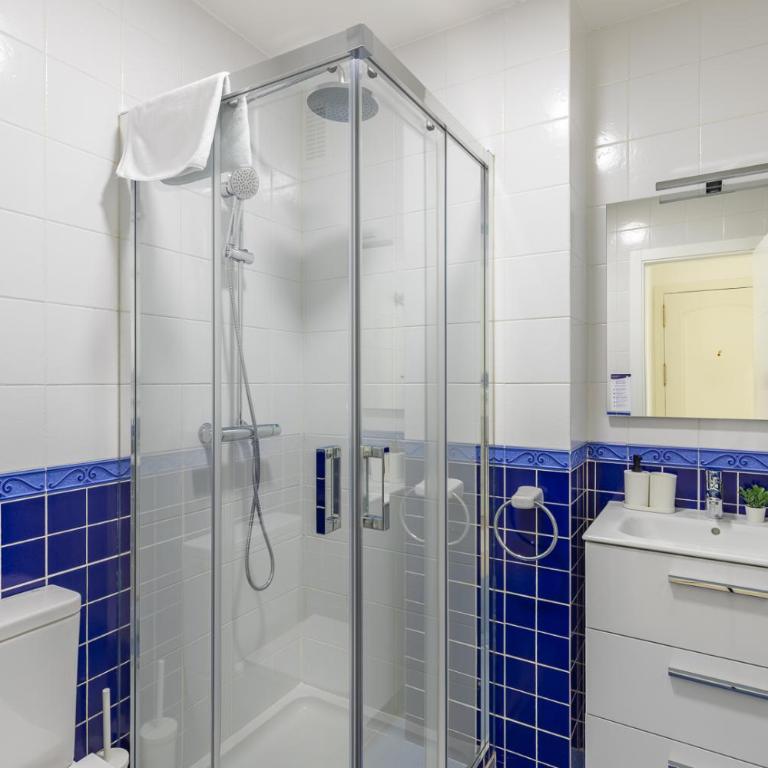 Thyssen Boutique Apartments by Caleta Homes - Apartamento Superior - 9