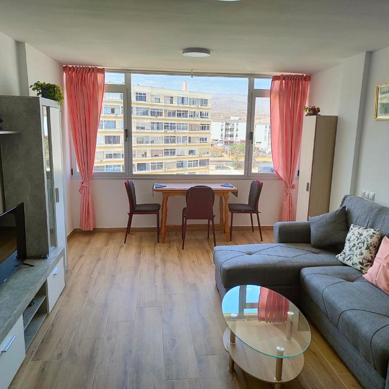 Residencial Los Molinos con piscina, TV internacional y Wifi - One-Bedroom Apartment - 3