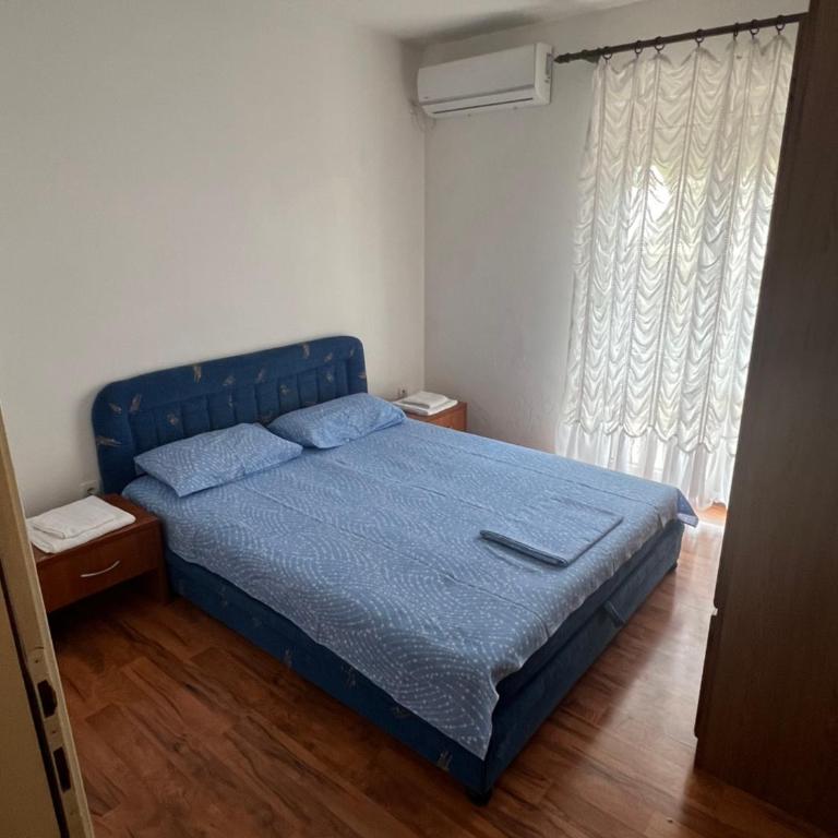 Apartman Savo - Three-Bedroom Apartment - 8