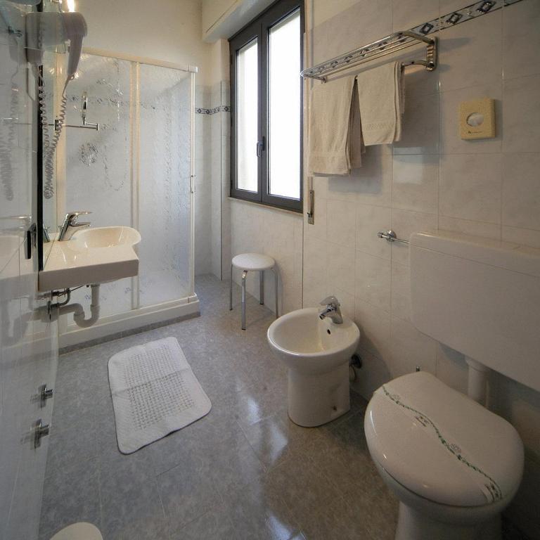 Hotel Marisa - Camera Tripla - 7