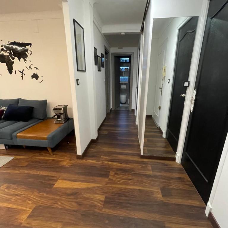 Charming AC 2-bedroom apartment Antibes city center family, couples friendly - Two-Bedroom Apartment - 8