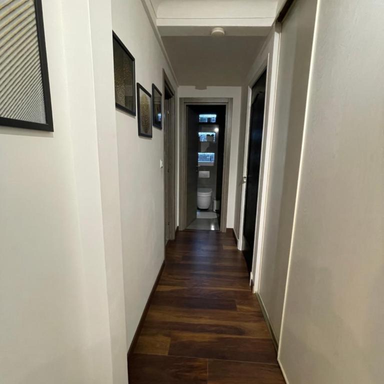Charming AC 2-bedroom apartment Antibes city center family, couples friendly - Two-Bedroom Apartment - 26