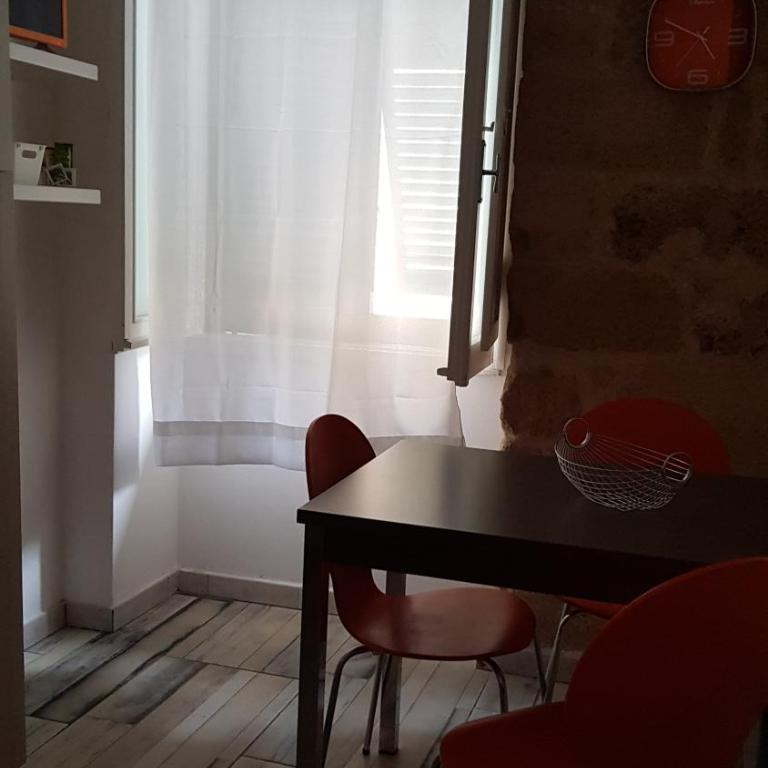Aliga - Triple Room with Private Bathroom - 7
