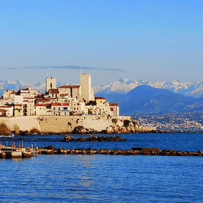 5 min to sea Suite Française Old Town - Appartement Supérieur - 47